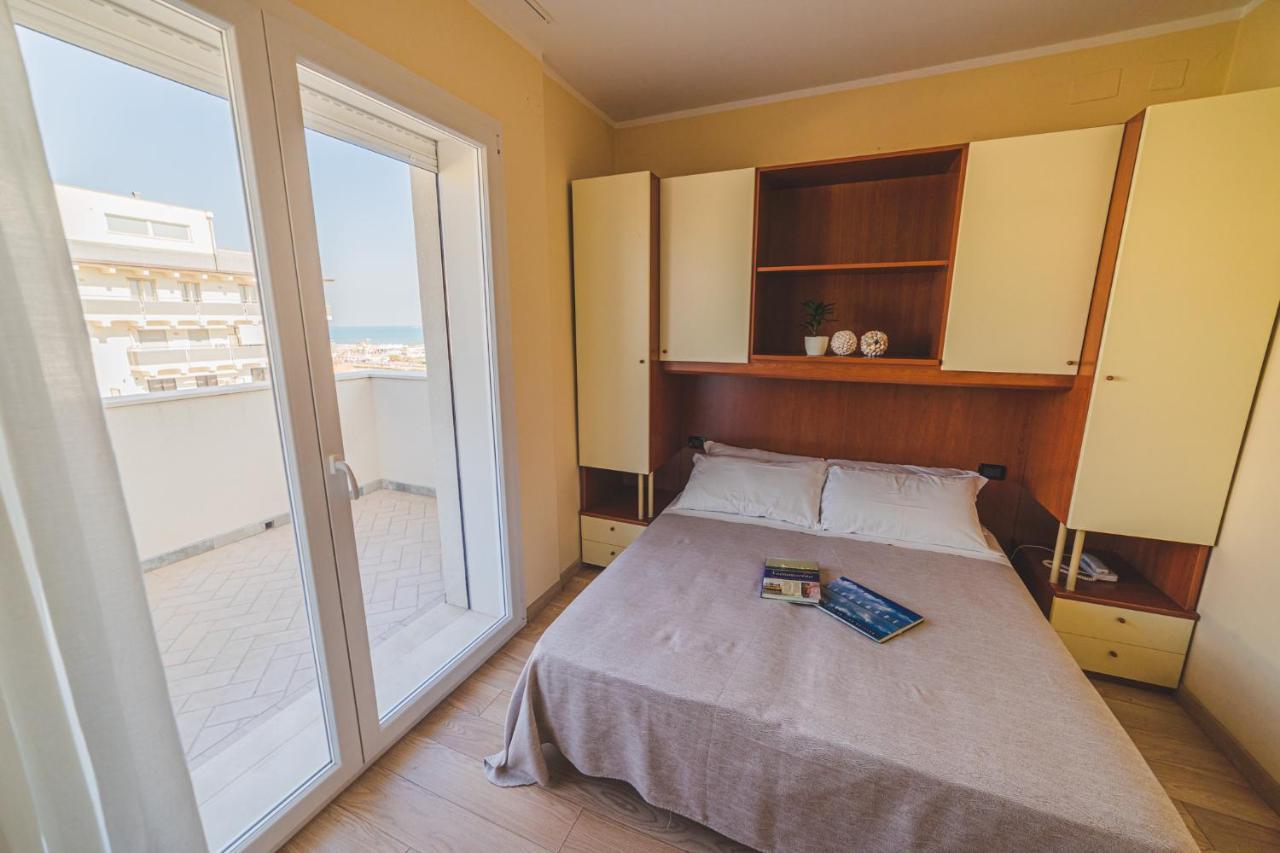 Hotel Sole Sottomarina Bagian luar foto