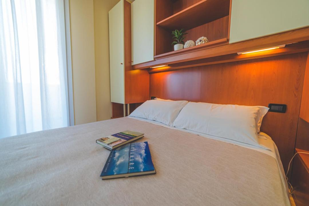 Hotel Sole Sottomarina Bagian luar foto