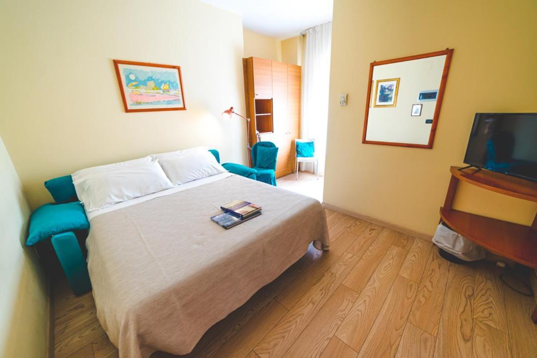 Hotel Sole Sottomarina Bagian luar foto