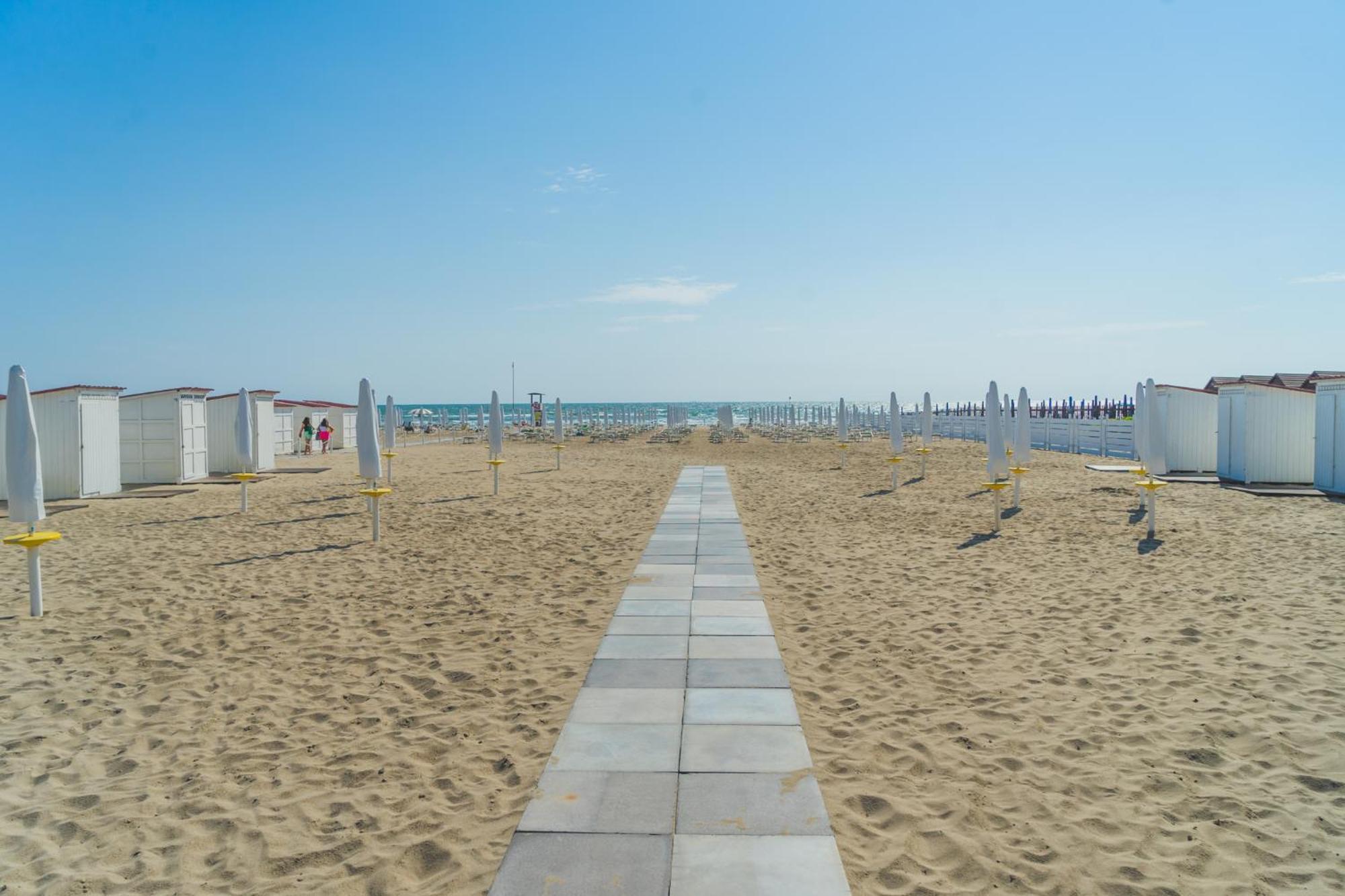 Hotel Sole Sottomarina Bagian luar foto